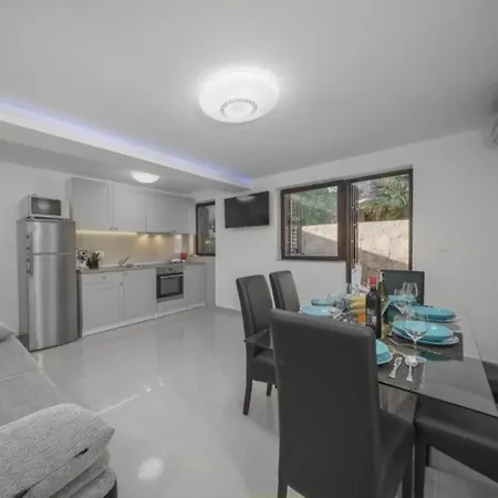Appartamento Adriatic Heart Luxury - Six Bedroom With Sea View House *