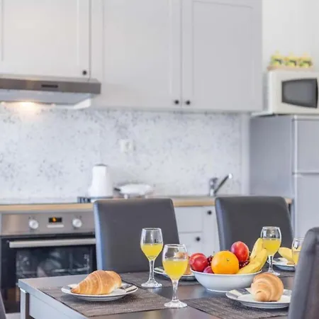 Adriatic Heart Luxury - Six Bedroom With Sea View House *