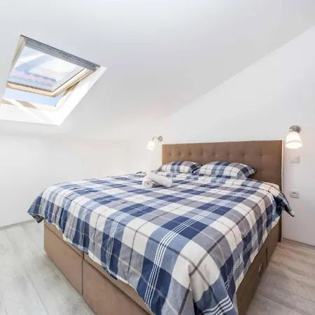 Adriatic Heart Luxury - Six Bedroom With Sea View House *
