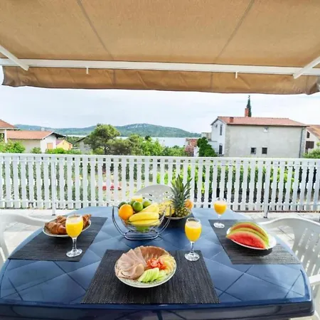 Adriatic Heart Luxury - Six Bedroom With Sea View House Pirovac
